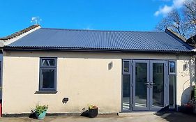 Sycamore Lodge Kent With Ev Zappi Type 2, Swimming Pool For A Fee